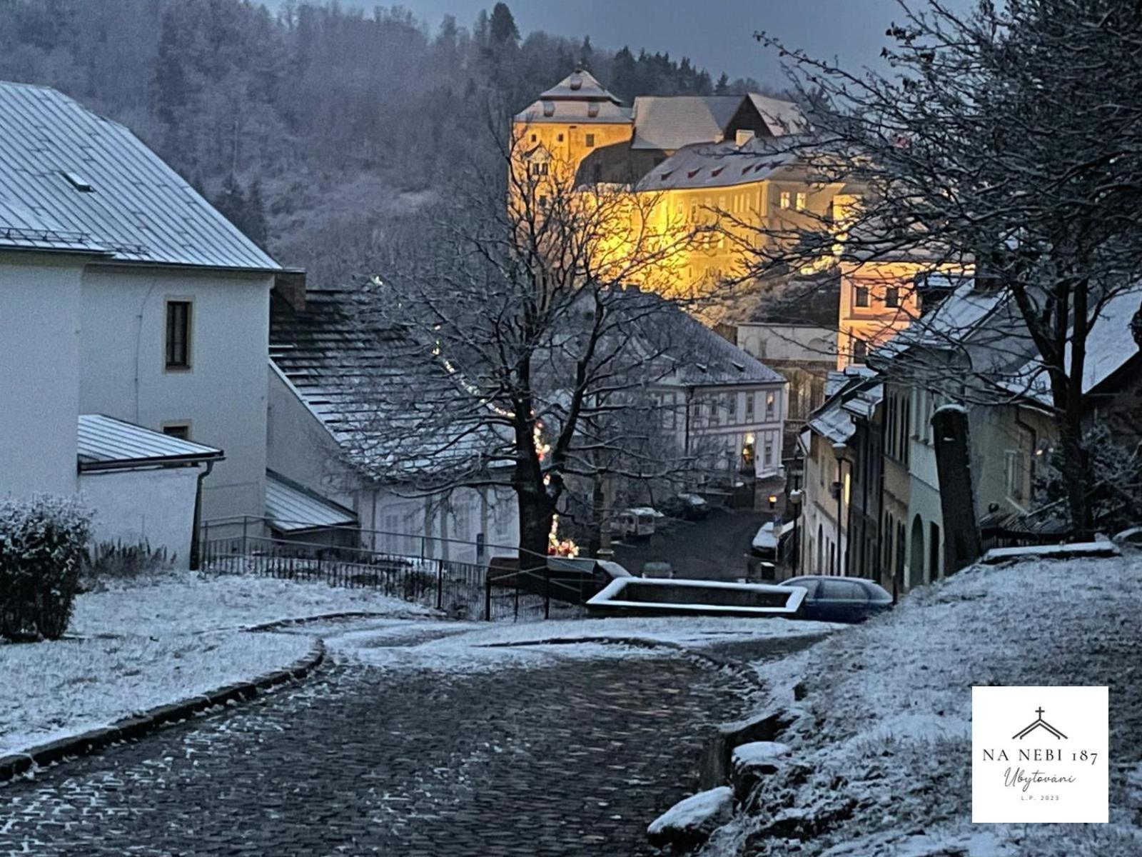 Bečov nad TeplouNa Nebi 187公寓式酒店 外观 照片
